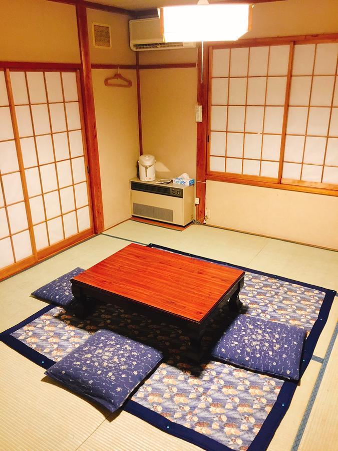 Готель Nakamichiya Iiyama Екстер'єр фото